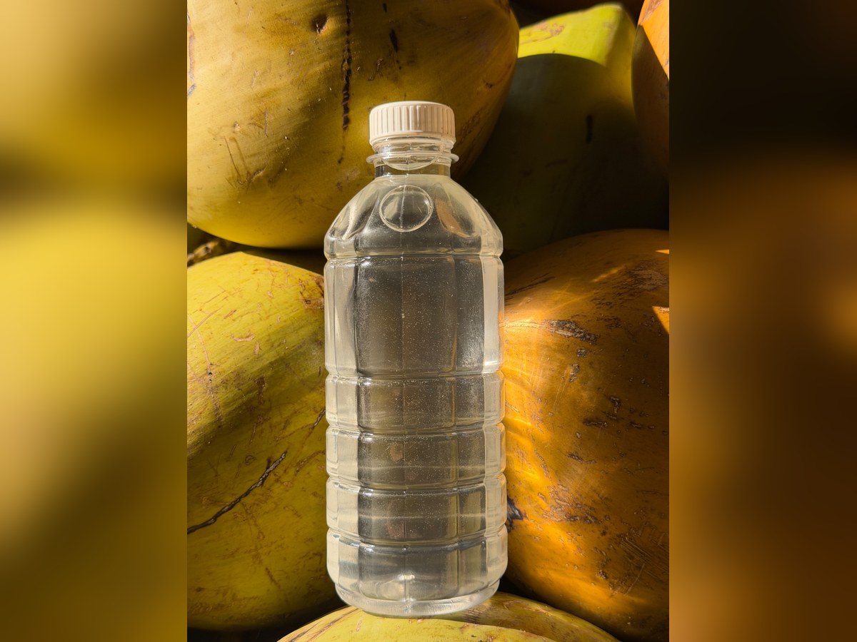 Bottled coconut water, 600 ml