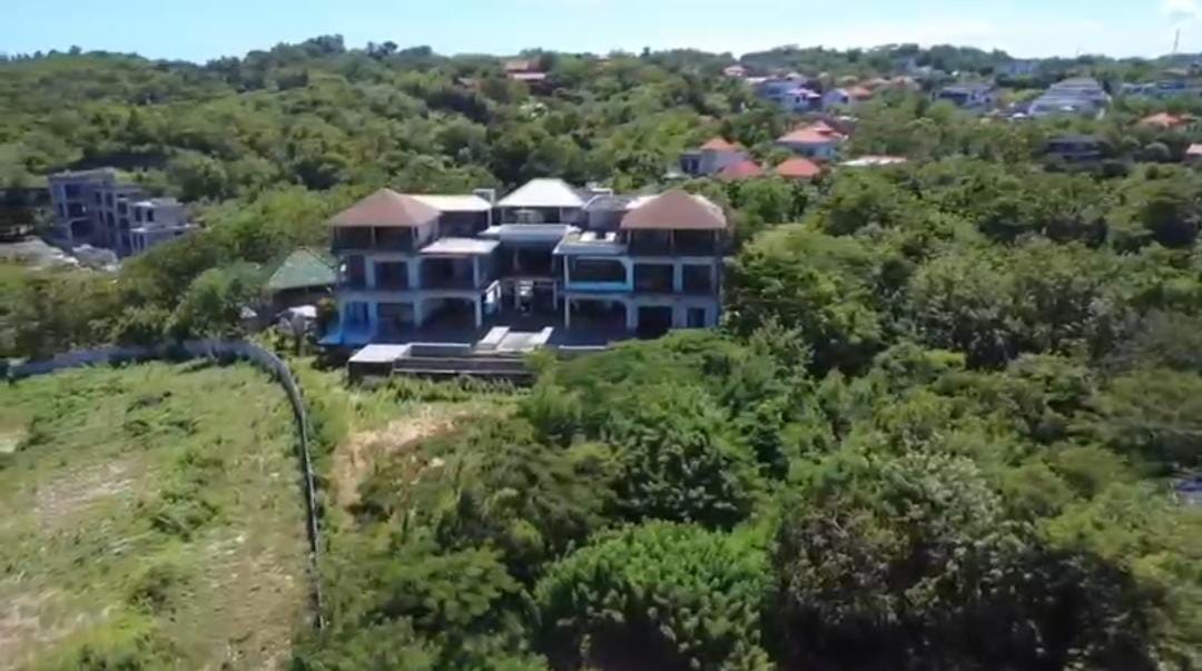 THE ULUWATU PEAK Exclusive Ocean View Estate for sale