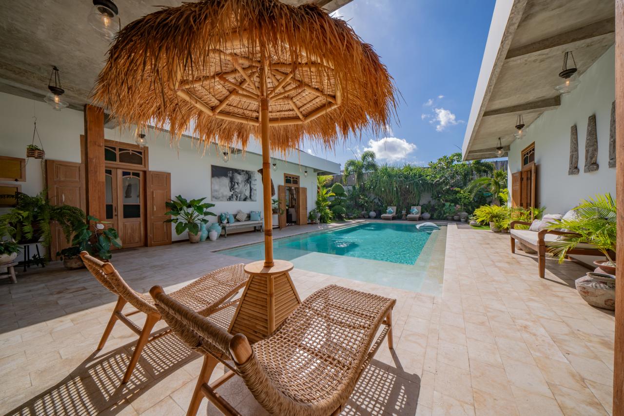COZY 3 BEDROOMS VILLA FOR LONG TERM LEASED IN MUMBAK, KEROBOKAN BALI