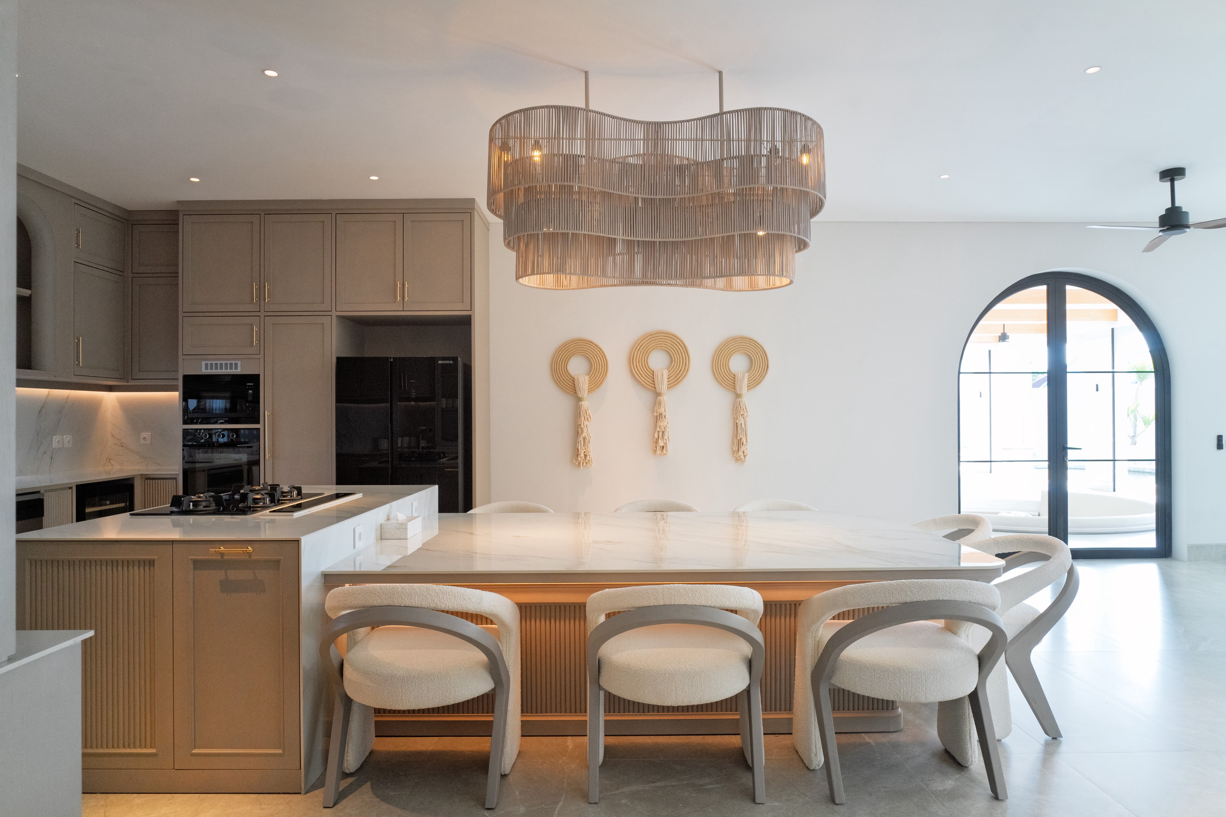 BRAND NEW LUXURY VILLA IN CANGGU