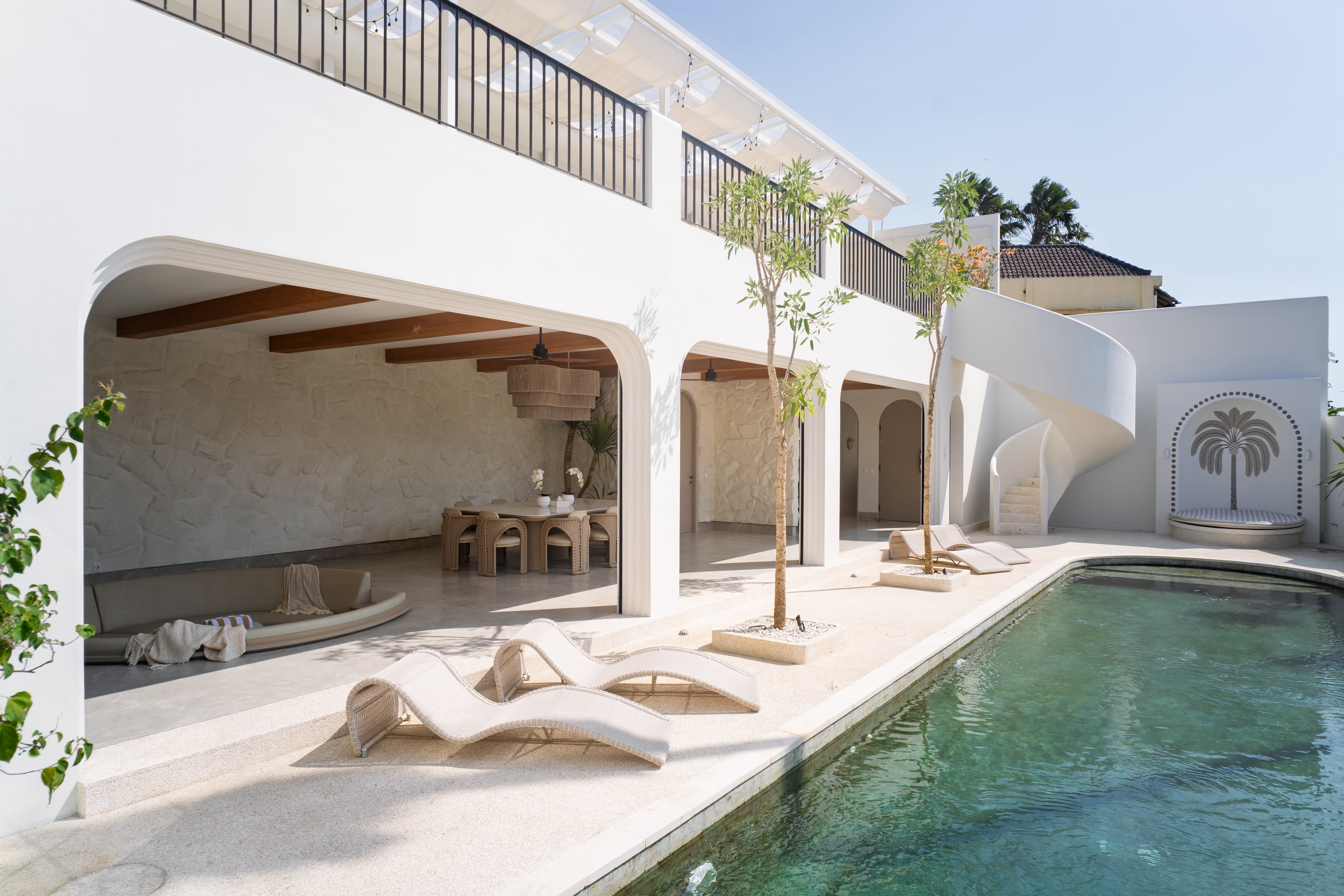 BRAND NEW LUXURY VILLA IN CANGGU