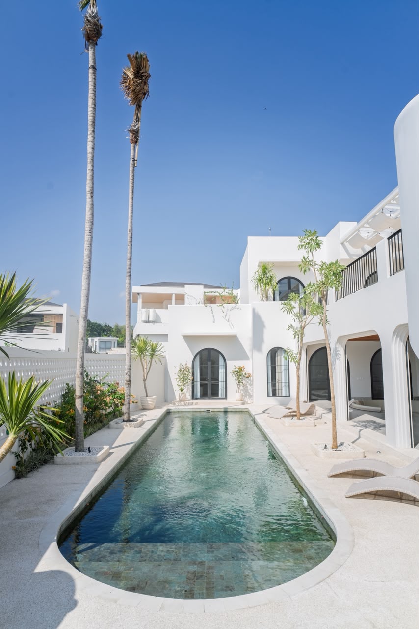 BRAND NEW LUXURY VILLA IN CANGGU